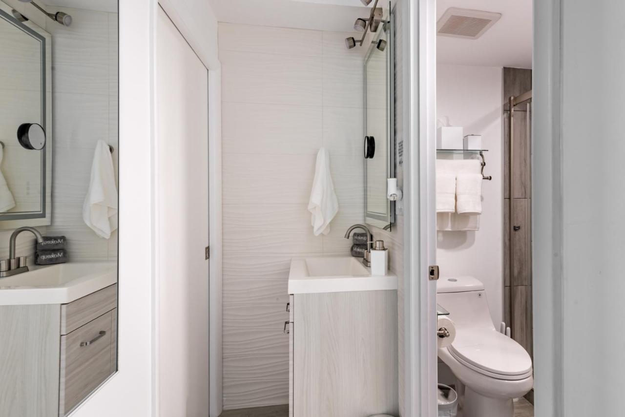 Newly Renovated Oceanfront Studio W/ Balcony - Daytona Beach Apartman Kültér fotó