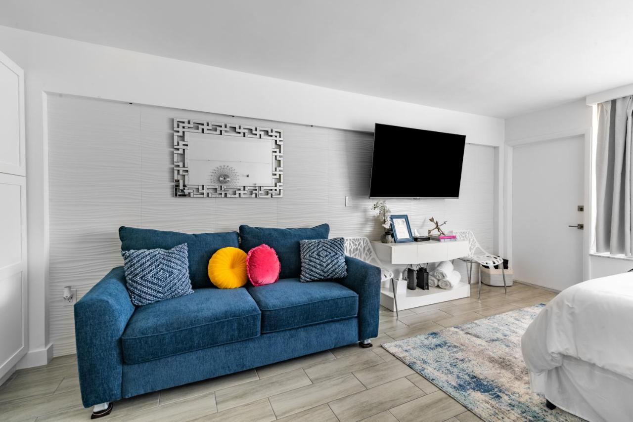 Newly Renovated Oceanfront Studio W/ Balcony - Daytona Beach Apartman Kültér fotó