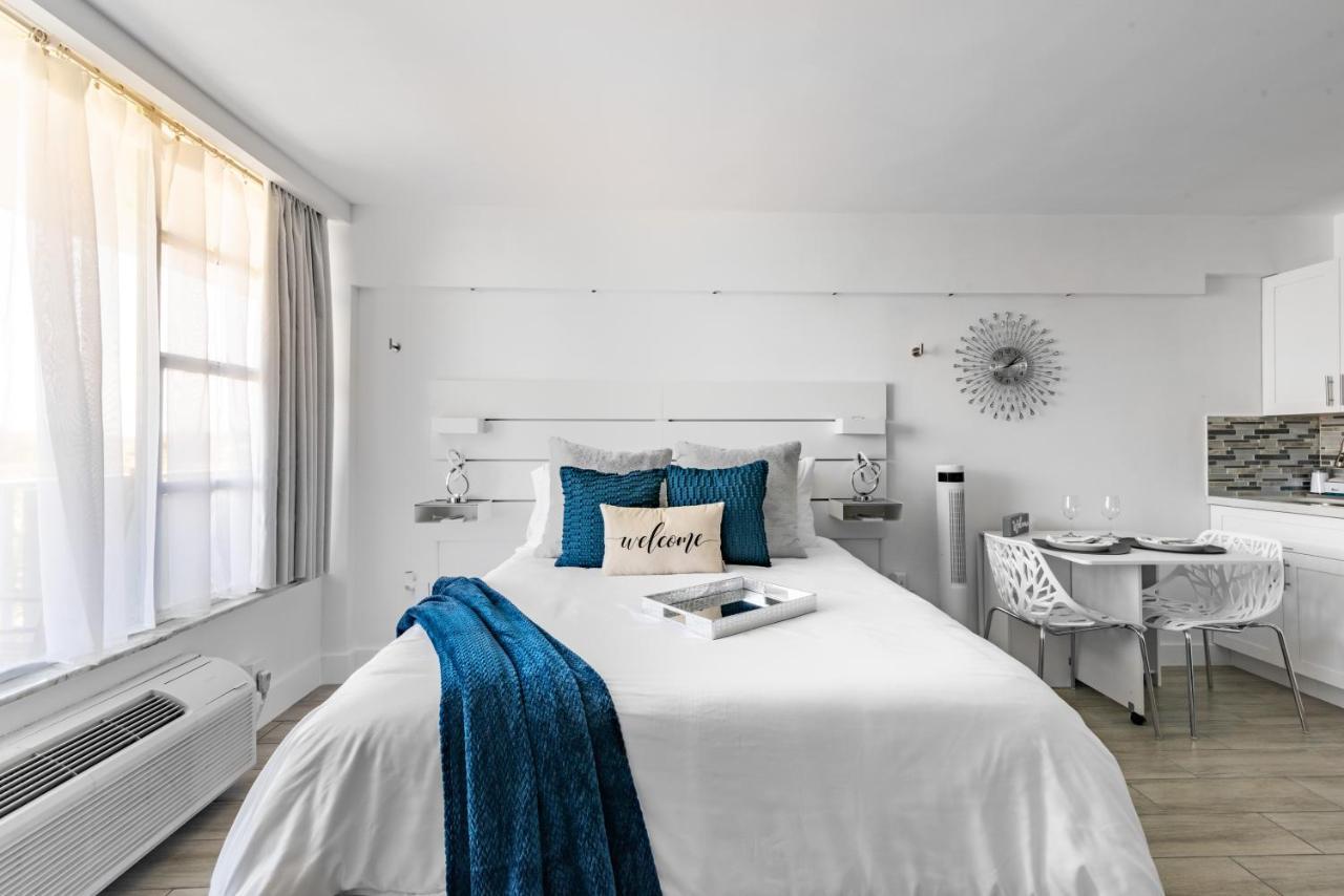 Newly Renovated Oceanfront Studio W/ Balcony - Daytona Beach Apartman Kültér fotó