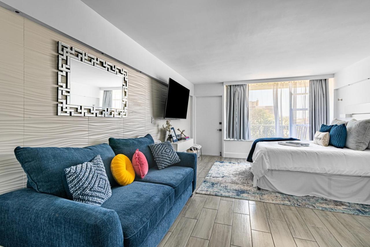 Newly Renovated Oceanfront Studio W/ Balcony - Daytona Beach Apartman Kültér fotó