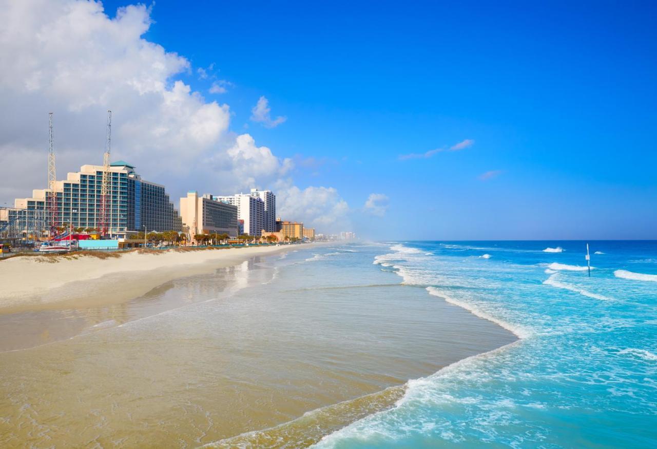 Newly Renovated Oceanfront Studio W/ Balcony - Daytona Beach Apartman Kültér fotó